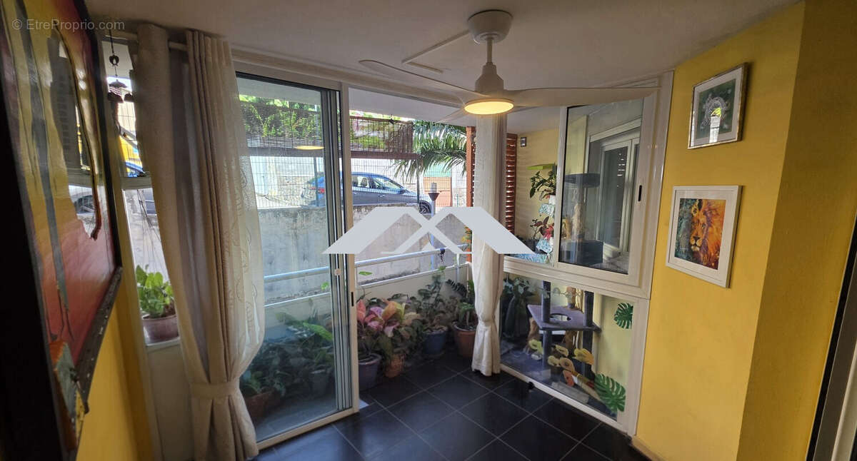 Appartement à SAINT-DENIS