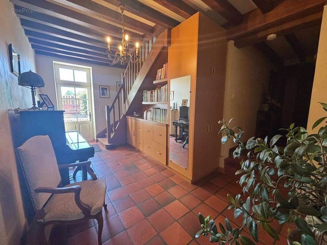 Maison 153 m² à Trezelles  - photo 7