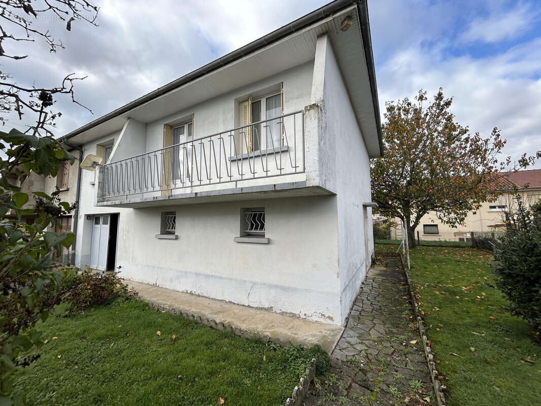 Maison à COMMENTRY