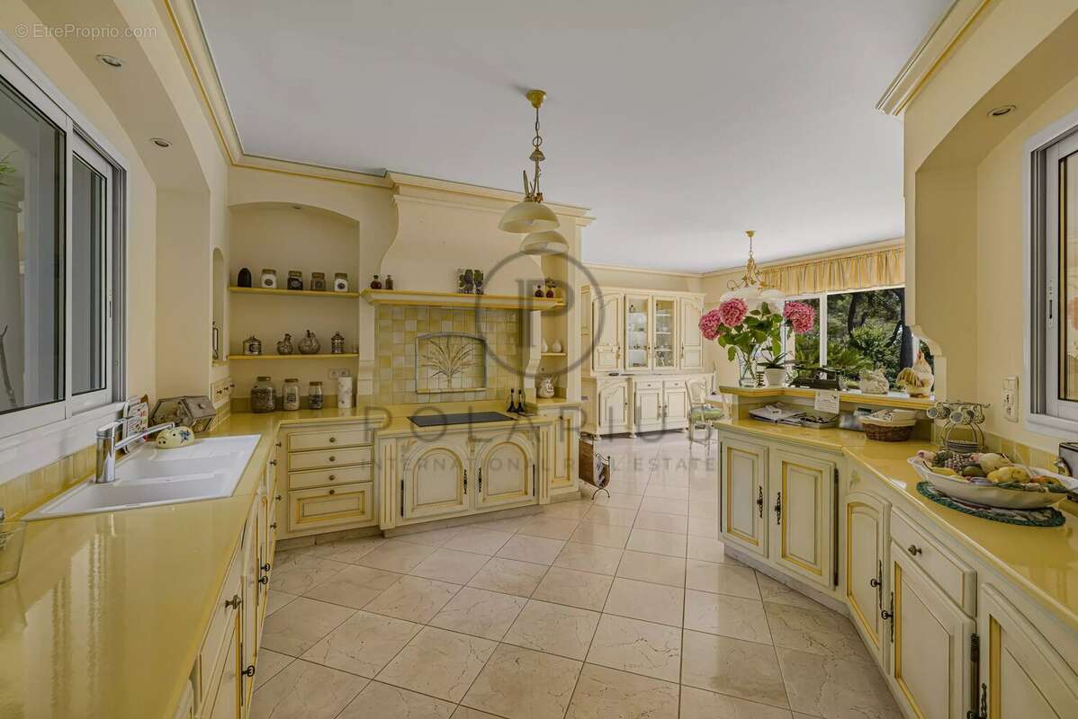 Maison à MOUGINS