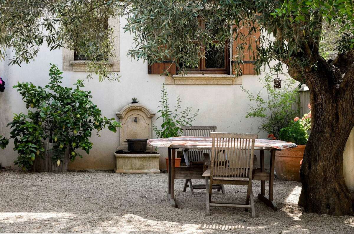 Maison à UZES