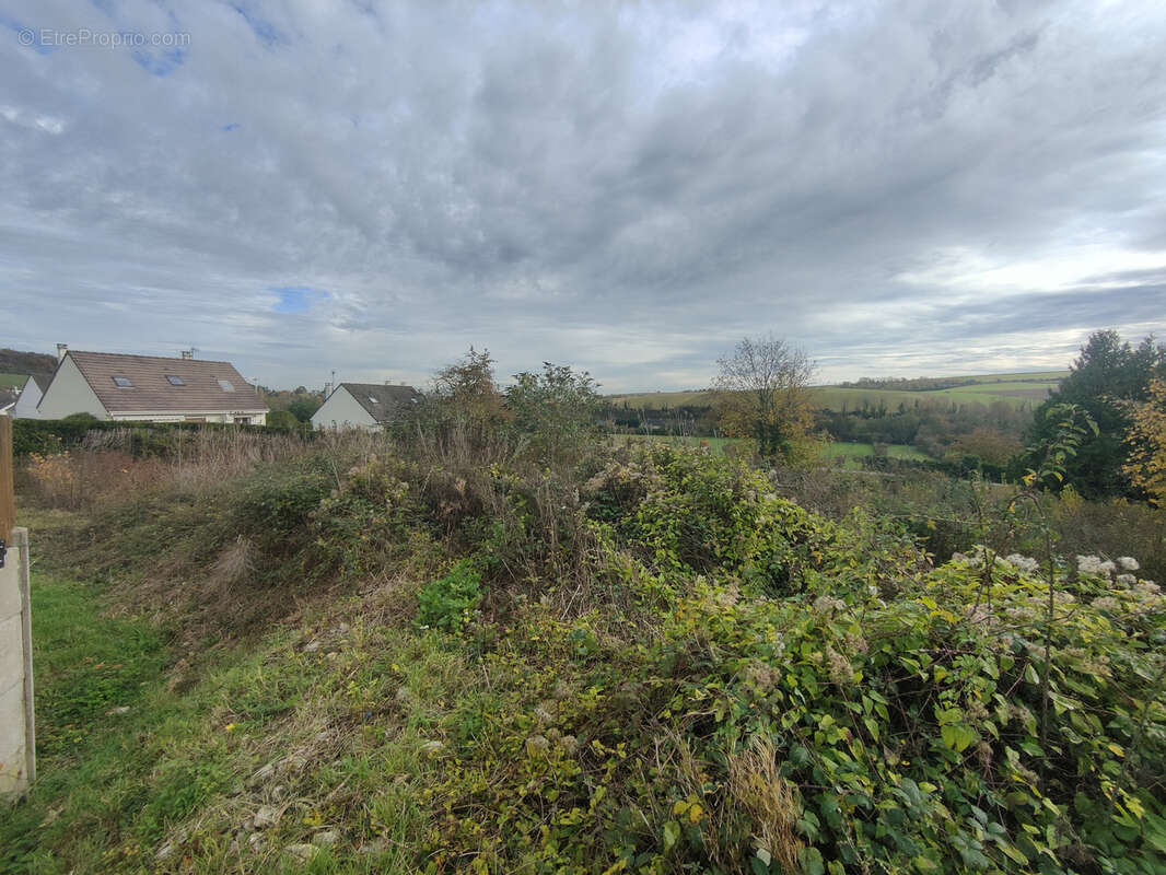 Terrain à AUX MARAIS