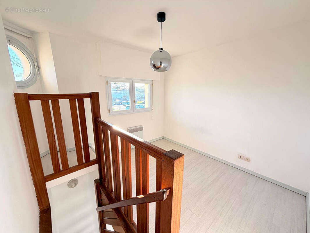 Appartement T1 bis avec terrasse à vendre au centre-ville de Biganos proche gare - photo 8