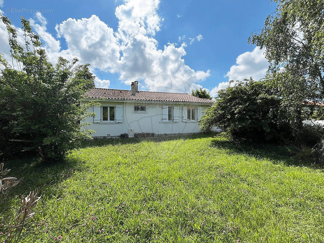 Maison à SAINT-SULPICE-DE-ROYAN