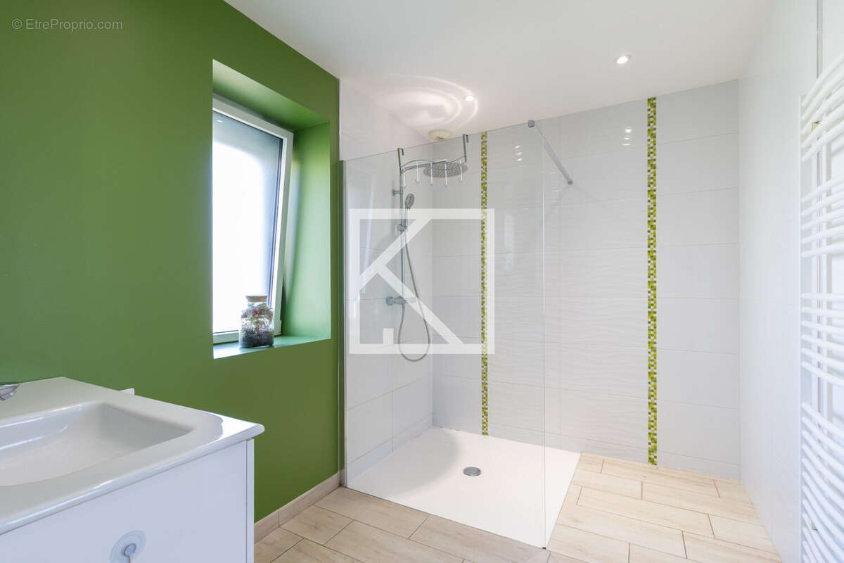 Maison 252 m² à Mesnard-La-Barotiere  - photo 9