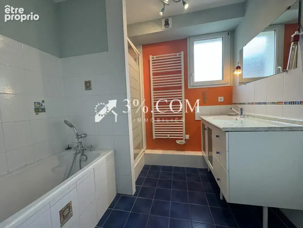3%COM Très beau duplex de 120m2  rare sur le secteur, à visi - photo 10