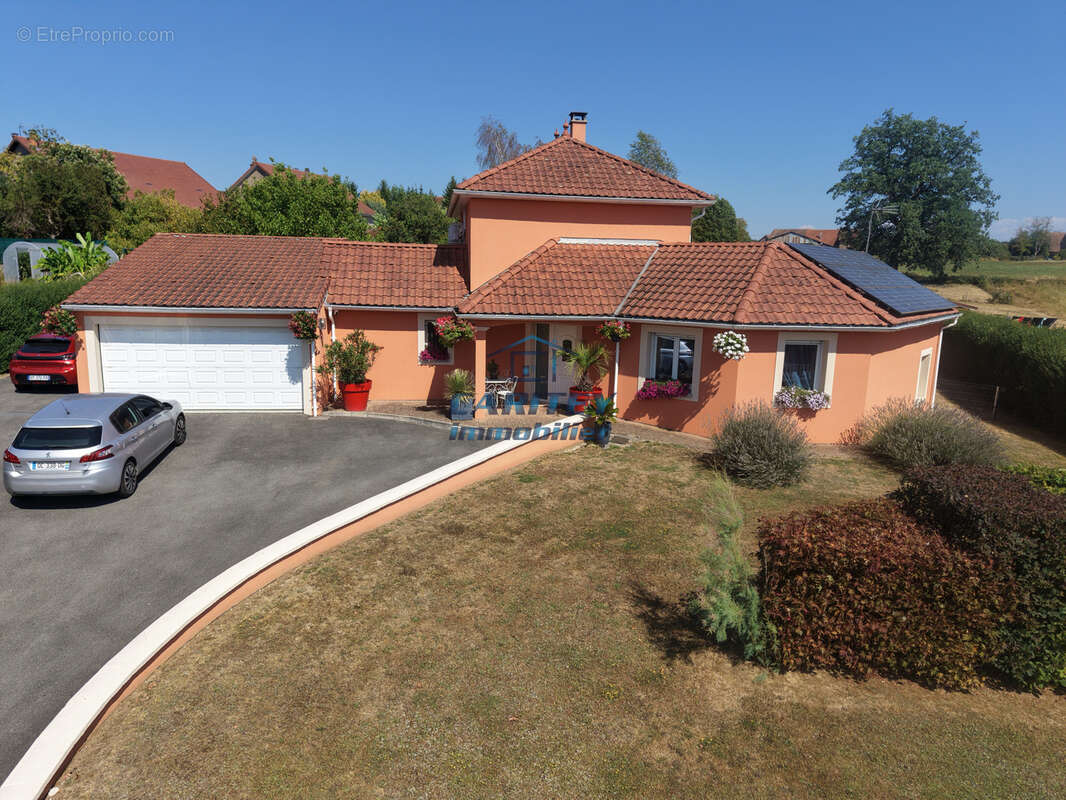 Magnifique maison de 180 m2 sur un terrain de 1753 m2 située sur la commune de ANDORNAY - photo 26