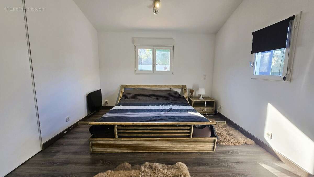 Maison à LES ISSARDS