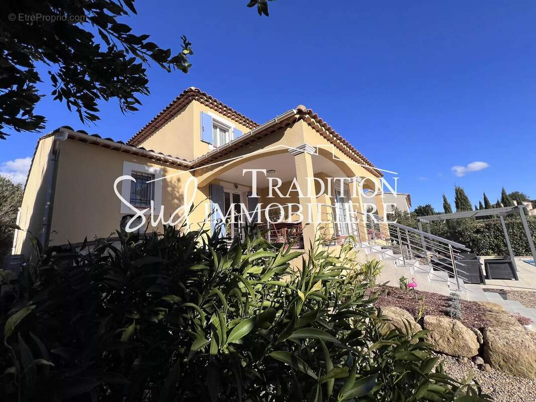 Maison à MAUSSANE-LES-ALPILLES