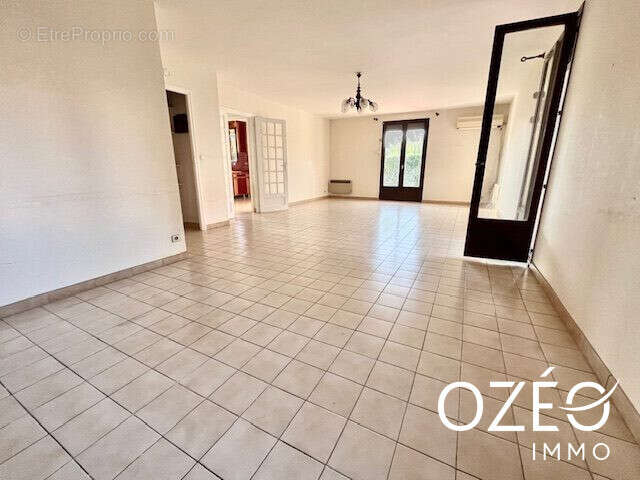 Maison à VILLENEUVE-DE-LA-RAHO