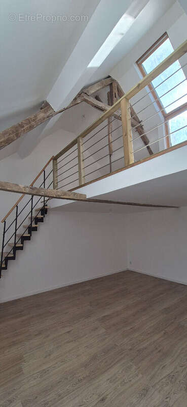 Maison à BRUAY-LA-BUISSIERE