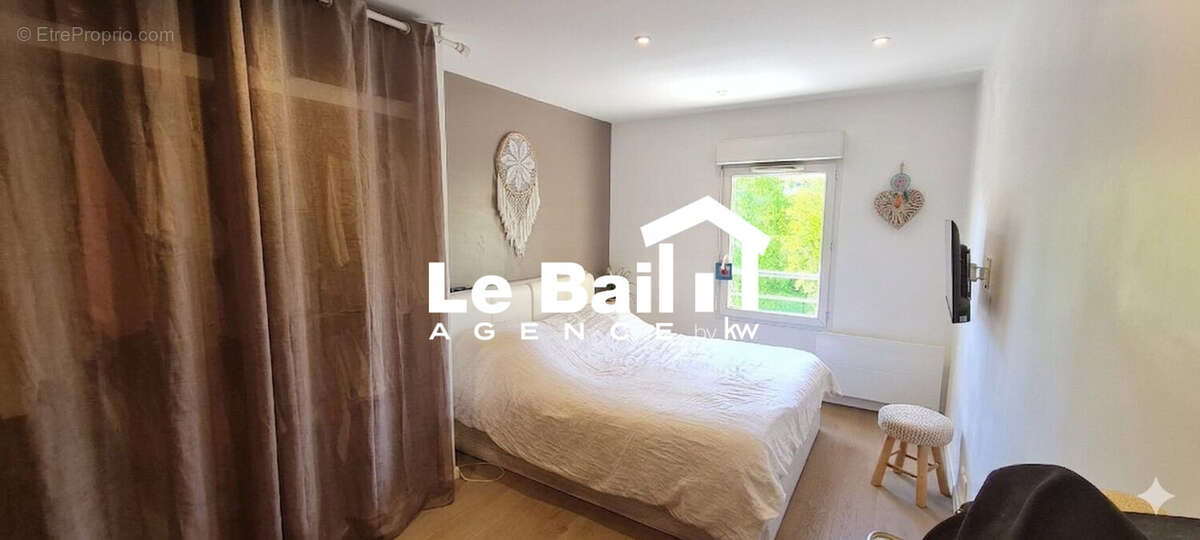 Appartement 74 m² à Osny  - photo 6
