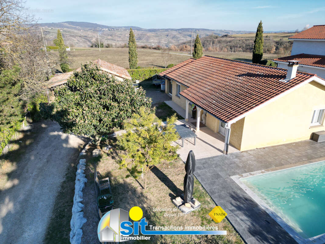 Villa plain-pied 111m2 habitables avec piscine - photo 9