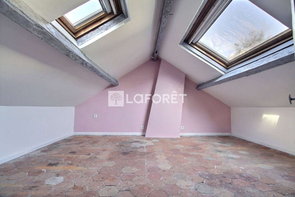 Appartement à PUTEAUX