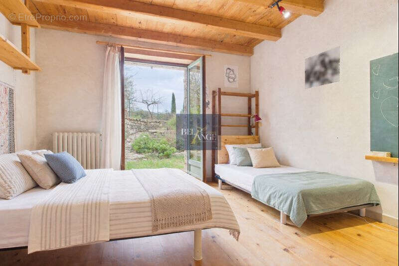 Maison à SAINT-ANDRE-DE-CRUZIERES