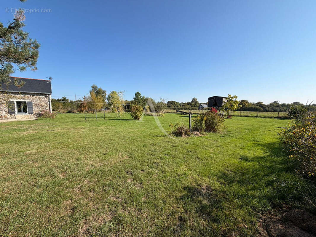 Maison à MOZE-SUR-LOUET