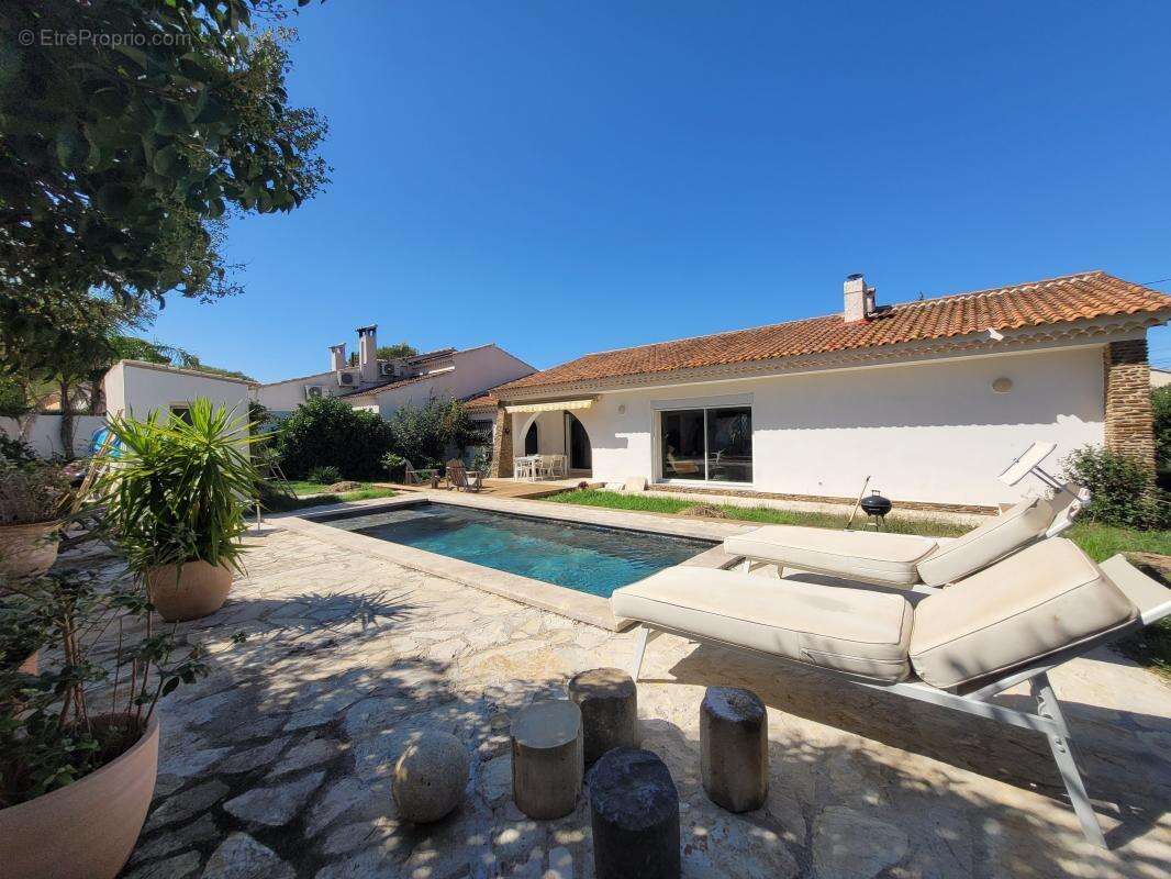 Maison à SIX-FOURS-LES-PLAGES