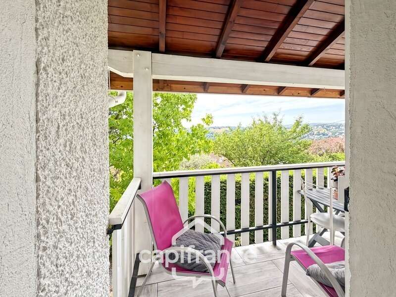 Maison à vendre Sur les hauteurs de Givors avec une Vue panoramique sur le Rhône - photo 19