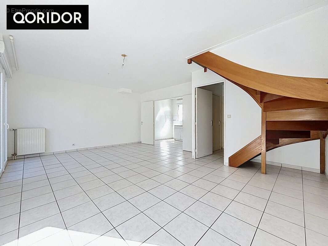 Maison à SAINT-JACQUES-DE-LA-LANDE