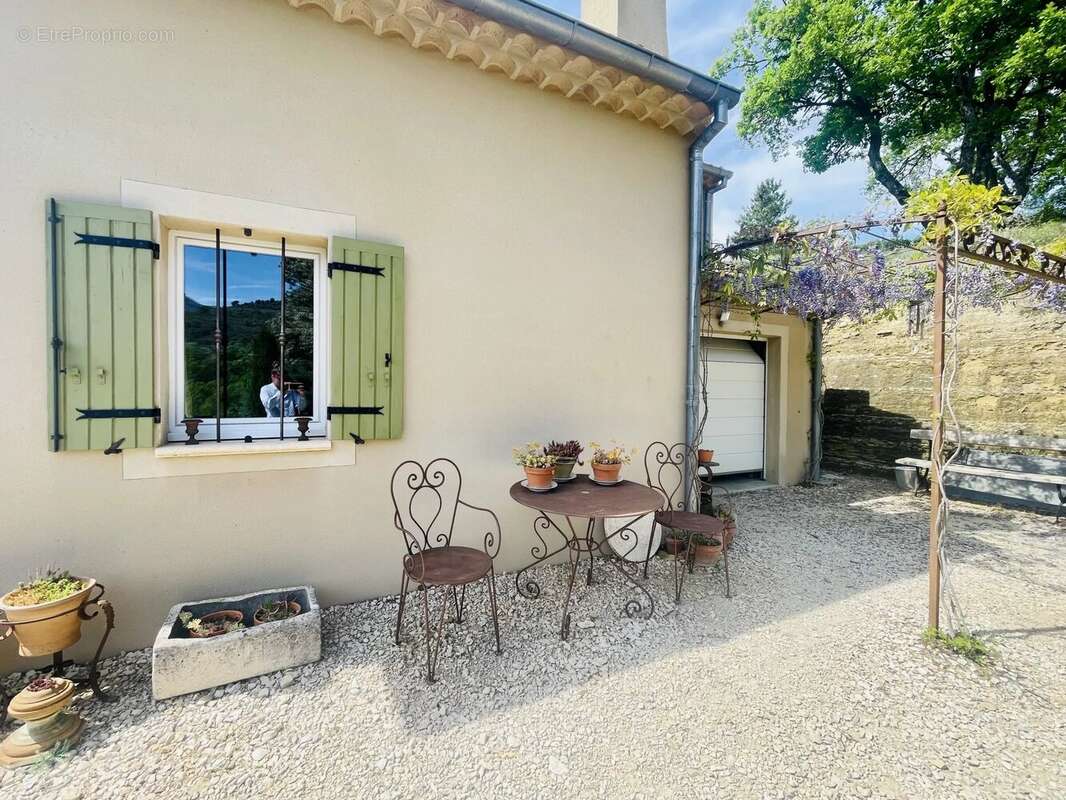 Maison à VAISON-LA-ROMAINE
