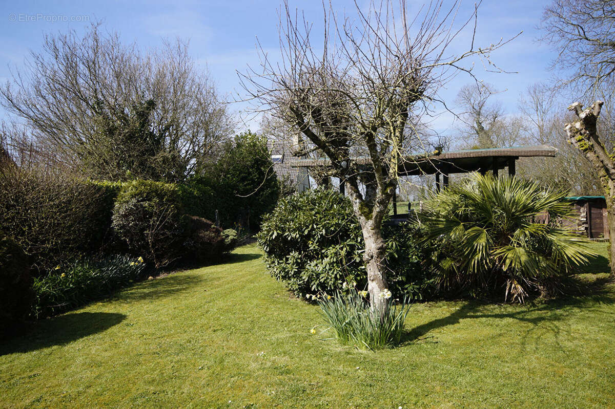 Maison à NOTRE-DAME-DE-CENILLY