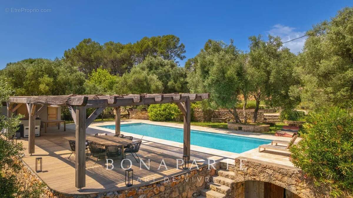 Bastide d'exception aux portes du village — Authenticité, luxe et nature - photo 2