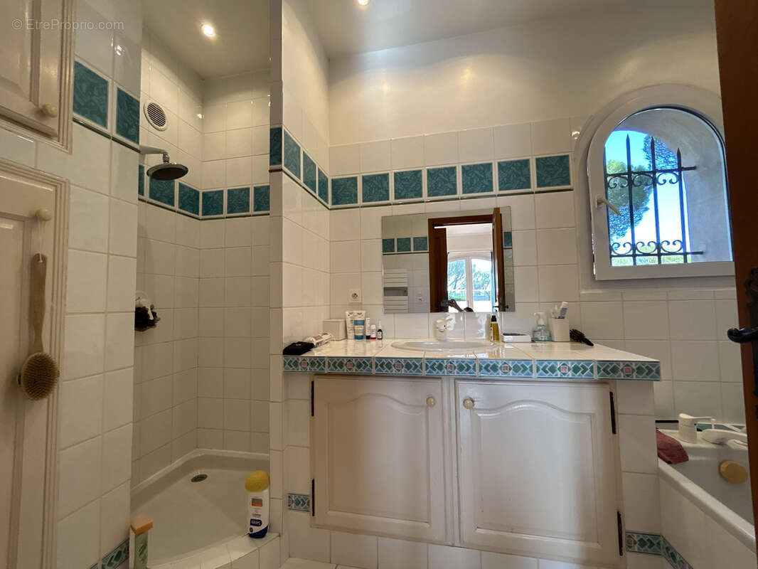 Autre à SAINT-RAPHAEL