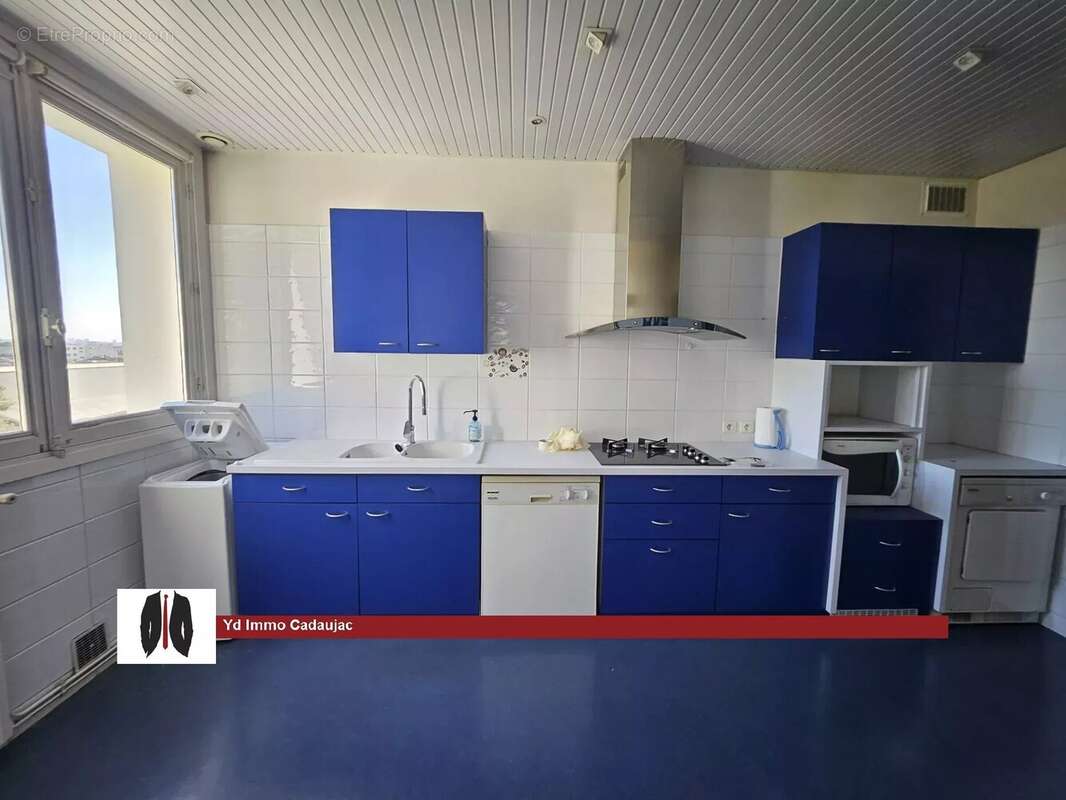 Bordeaux Caudéran – Grand appartement avec garage, cave et double balcon - photo 6
