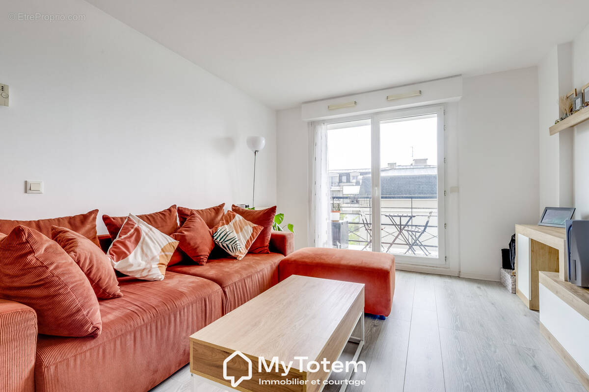 Appartement à SARTROUVILLE