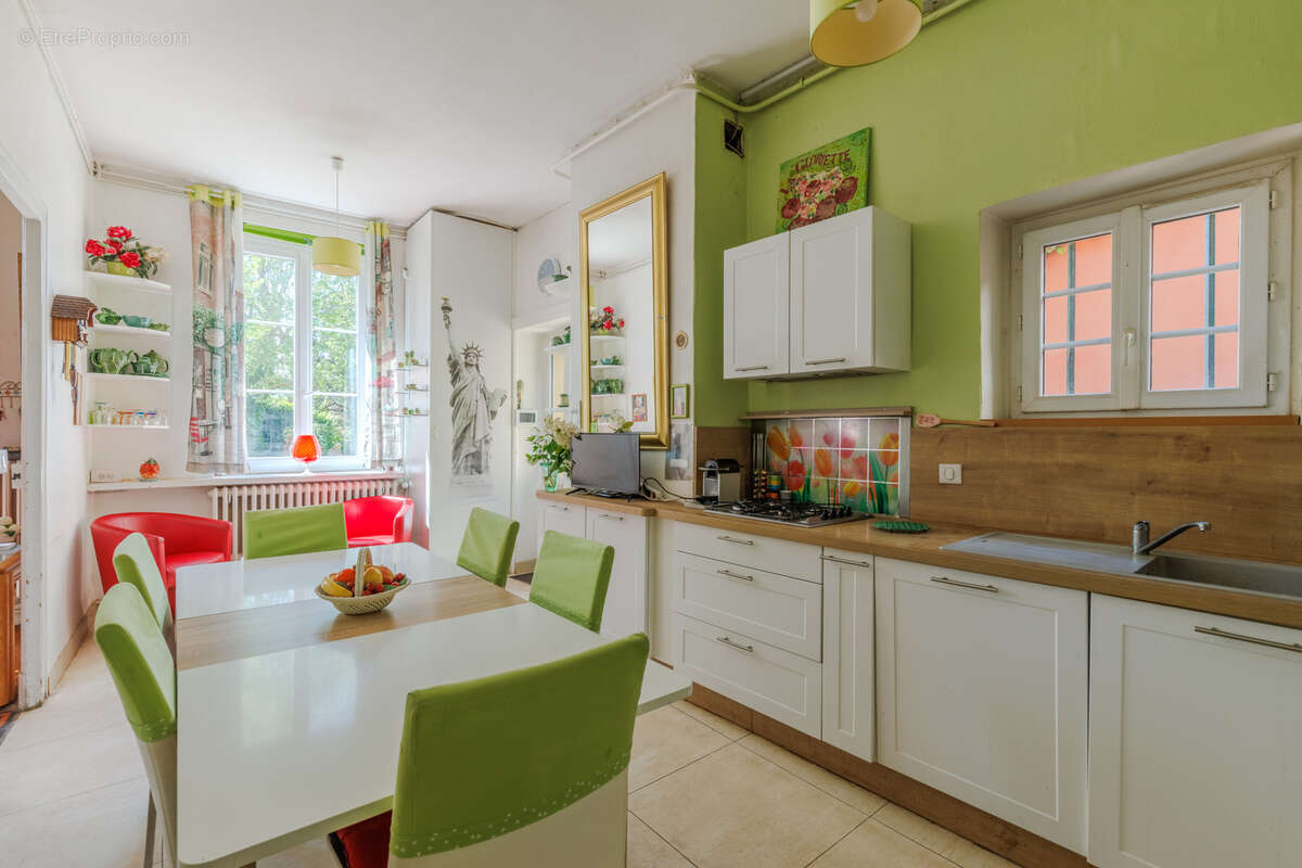 Maison à LYON-9E