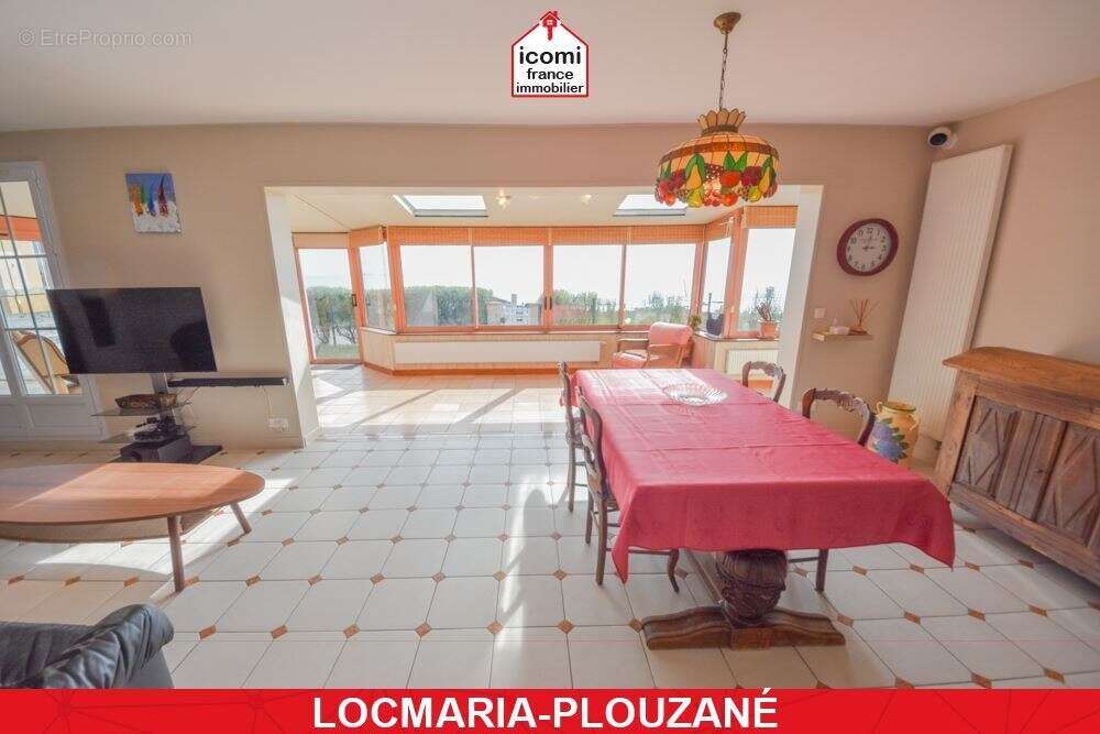 Finistere - locmaria-plouzané (29280) - a vendre - maison t8 200m² - vue mer imprenable - 6 chambres - veranda - garage - terrai - photo 2