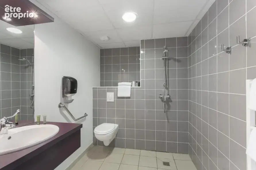 INVESTISSEMENT LOCATIF  TROYES  Résidence Seniors Stella Les Berges de Seine  7,25 % de rentabilité - photo 4