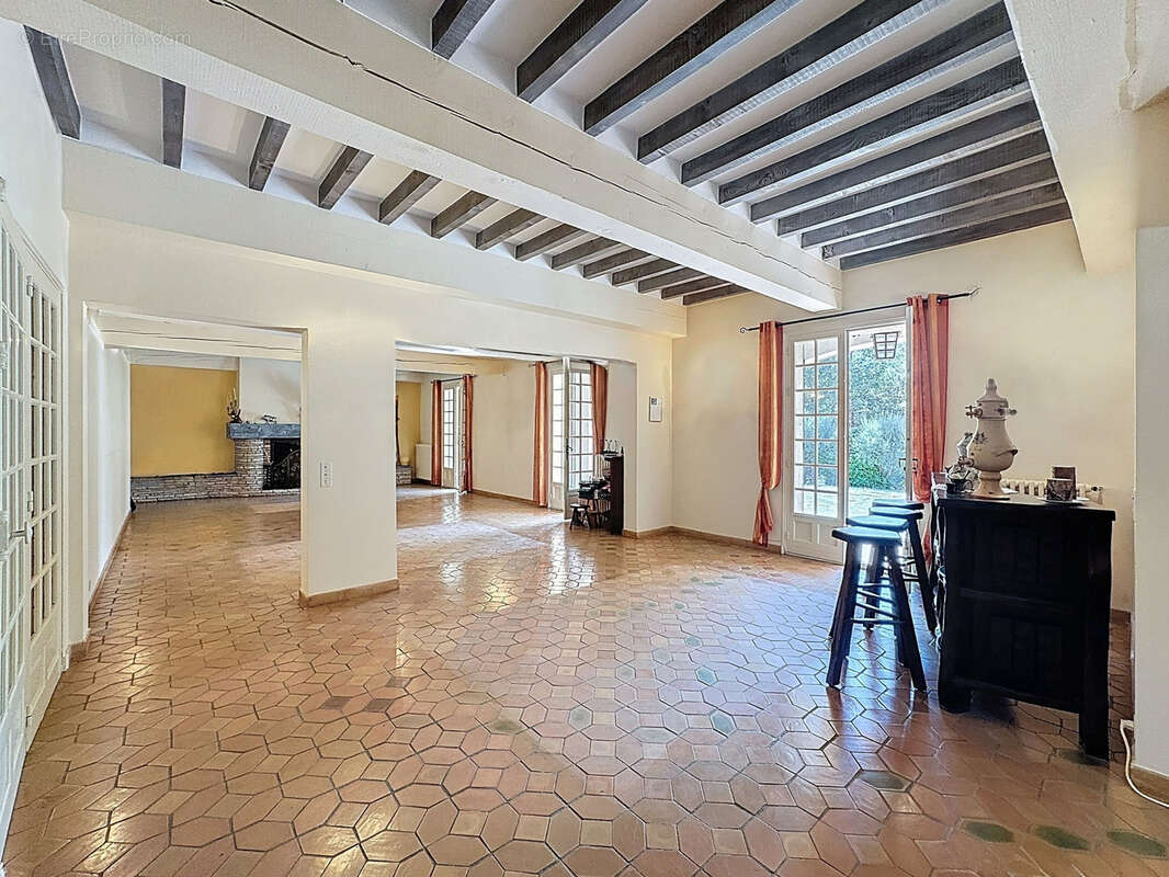 Maison à SAIGNON