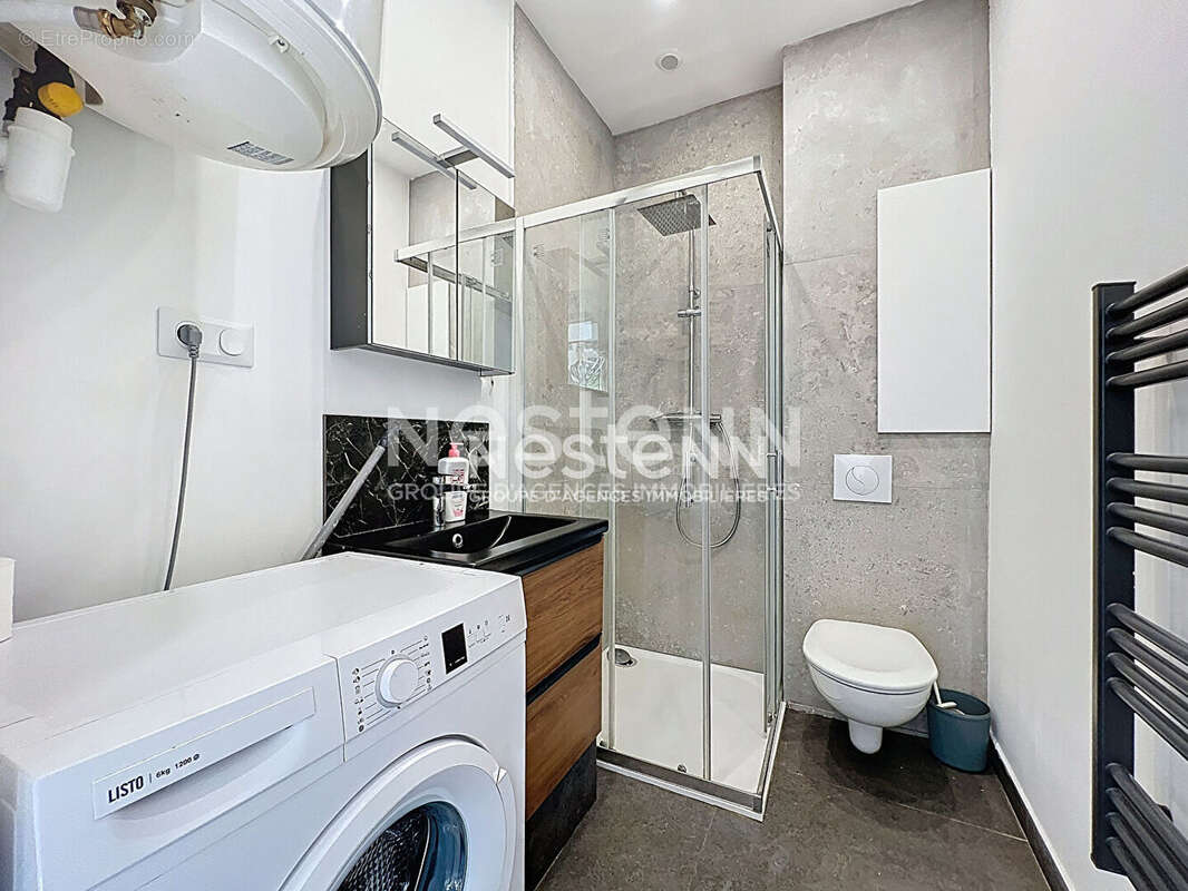 Appartement à VALLAURIS