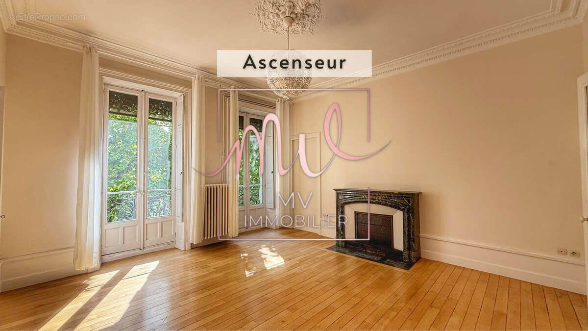 Appartement à VOIRON