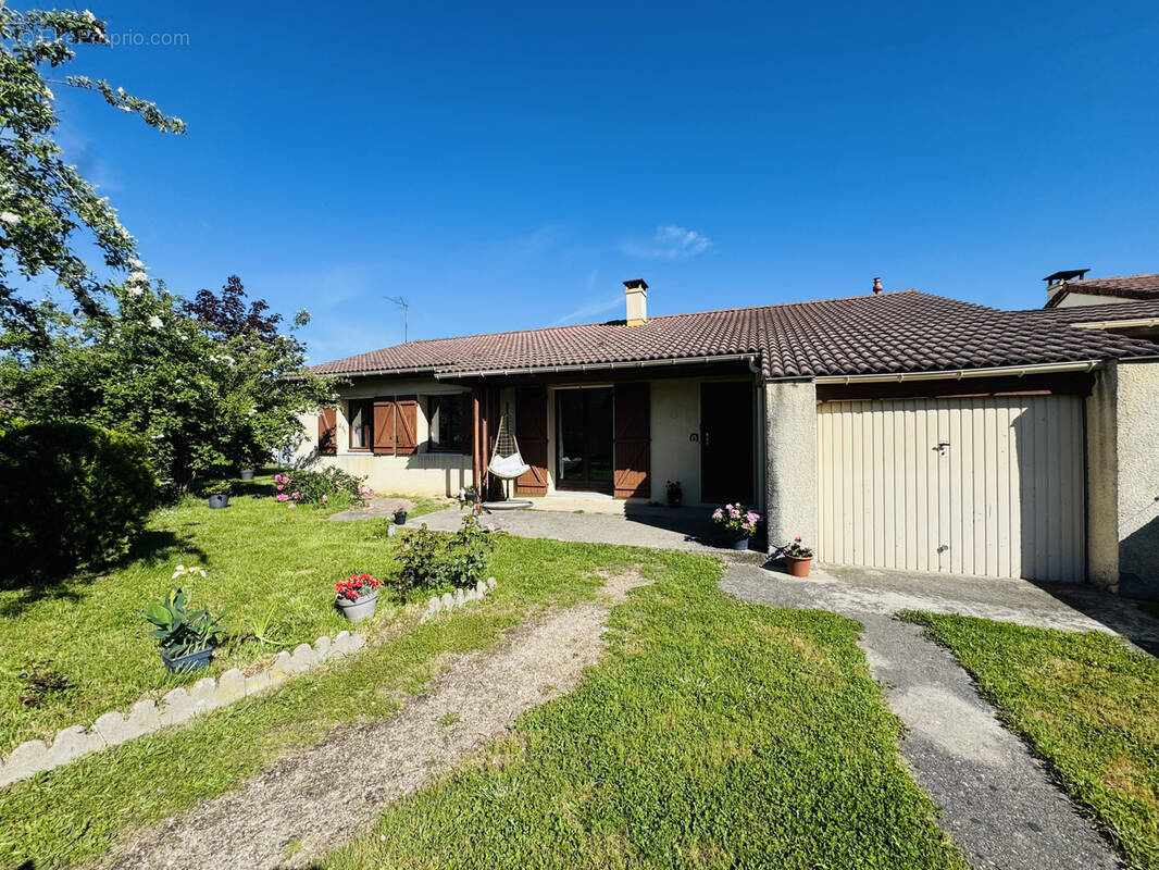 Maison à NERONDE-SUR-DORE