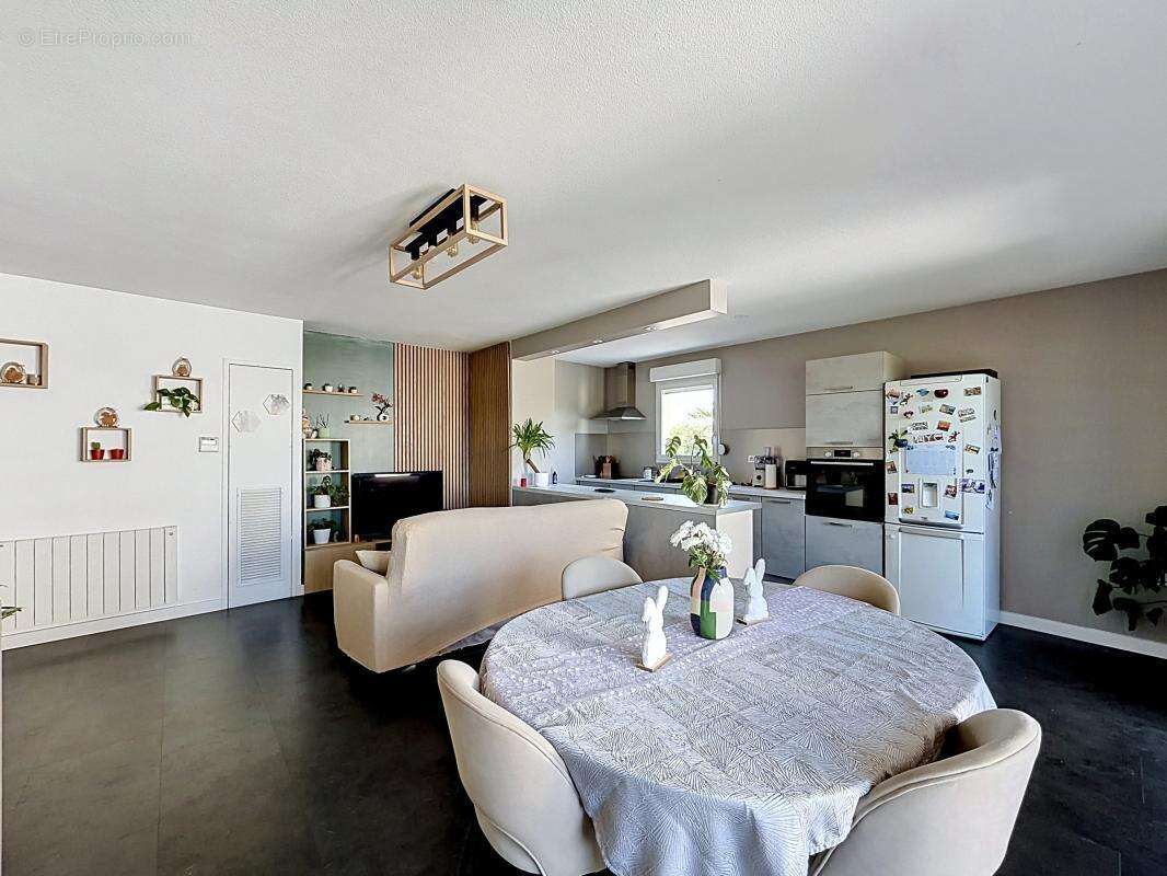 Appartement à GRIGNY
