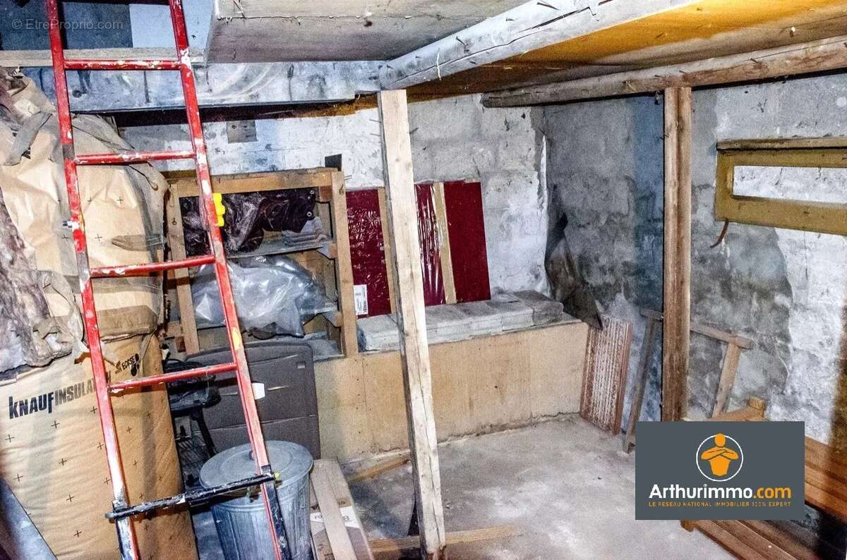 Maison à NEUFCHATEL-SUR-AISNE