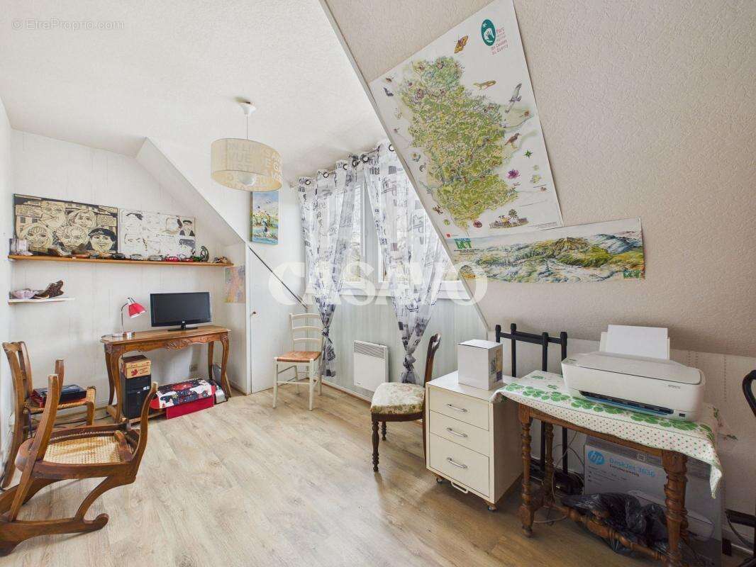 Maison à REVENTIN-VAUGRIS