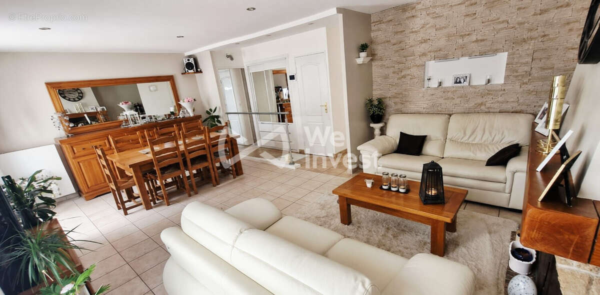 Maison à MERU