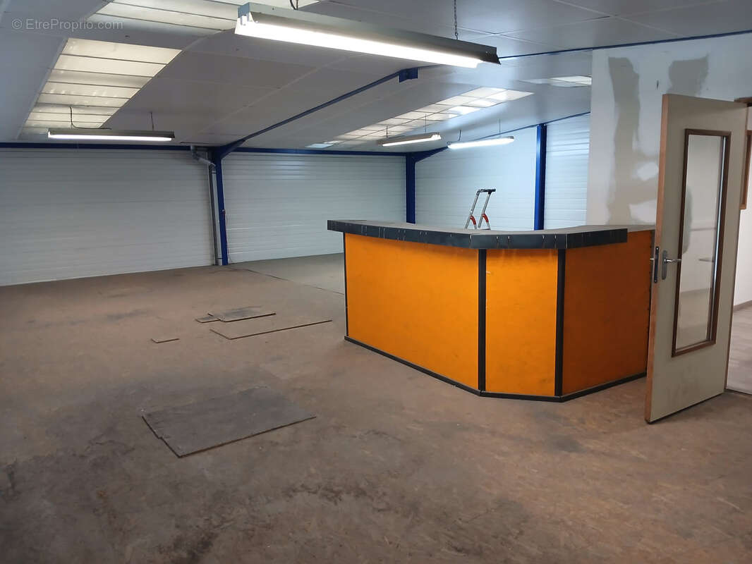 Commerce à ARMAILLE