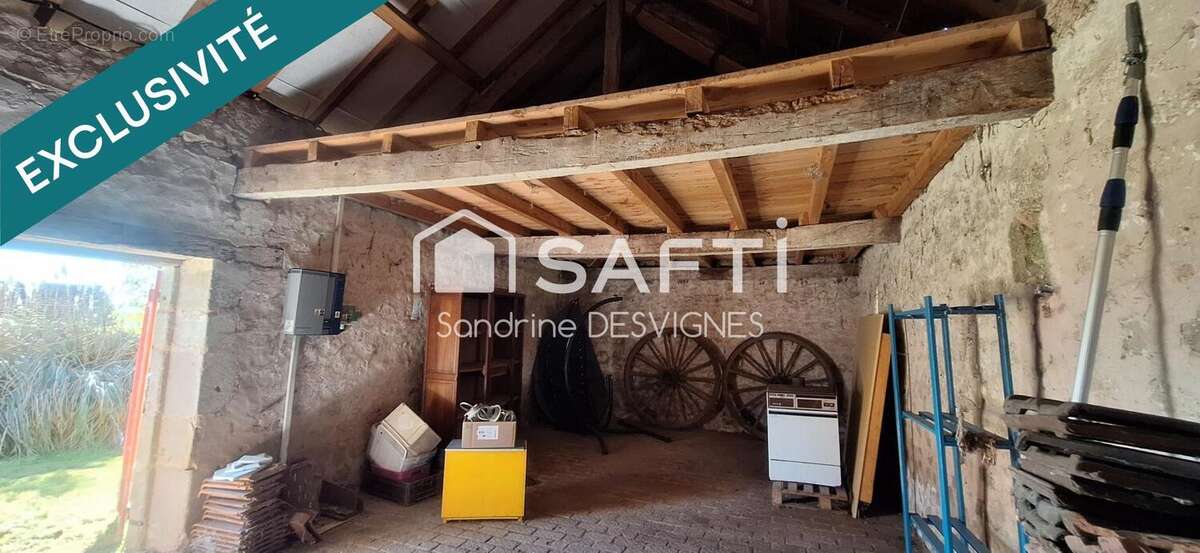 Maison 173 m² à Saint-Eugene  - photo 8