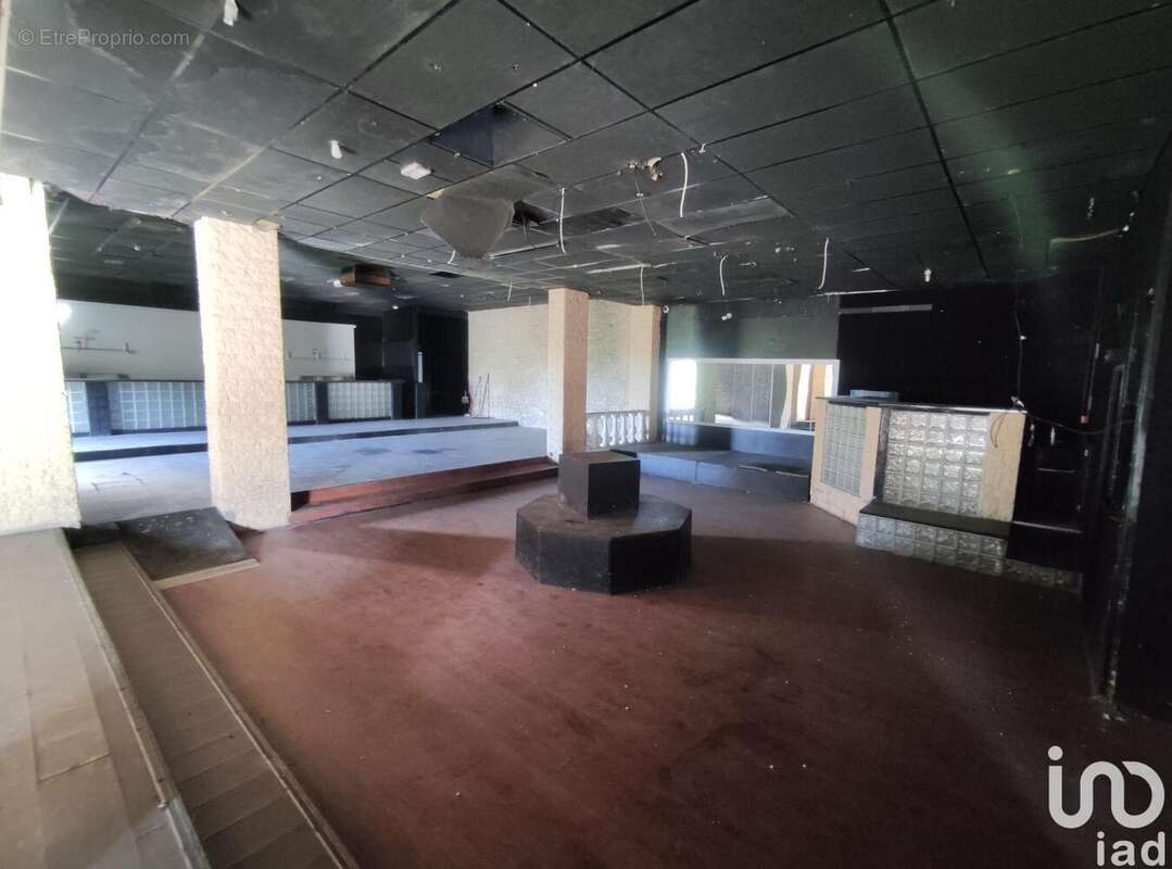 Photo 4 - Commerce à SAINT-GERMAIN