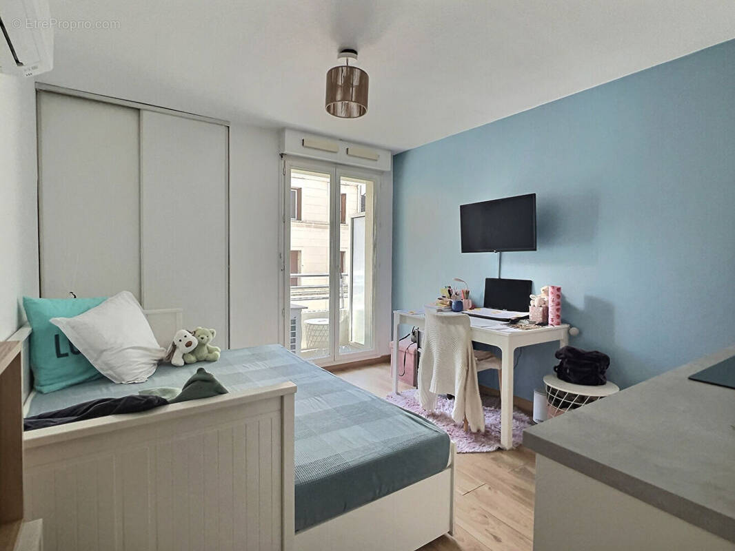 Appartement à MARSEILLE-6E