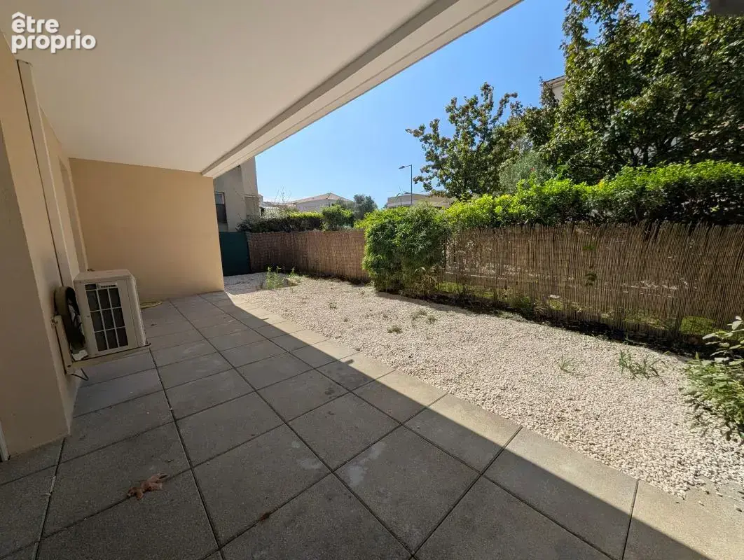 Appartement à SIX-FOURS-LES-PLAGES