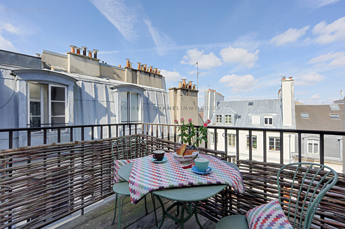 Appartement à PARIS-3E