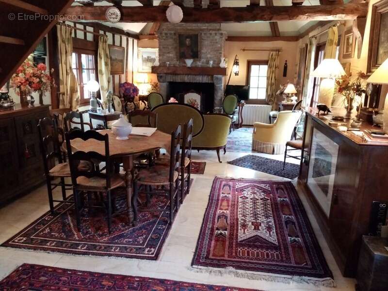 Maison à CANY-BARVILLE