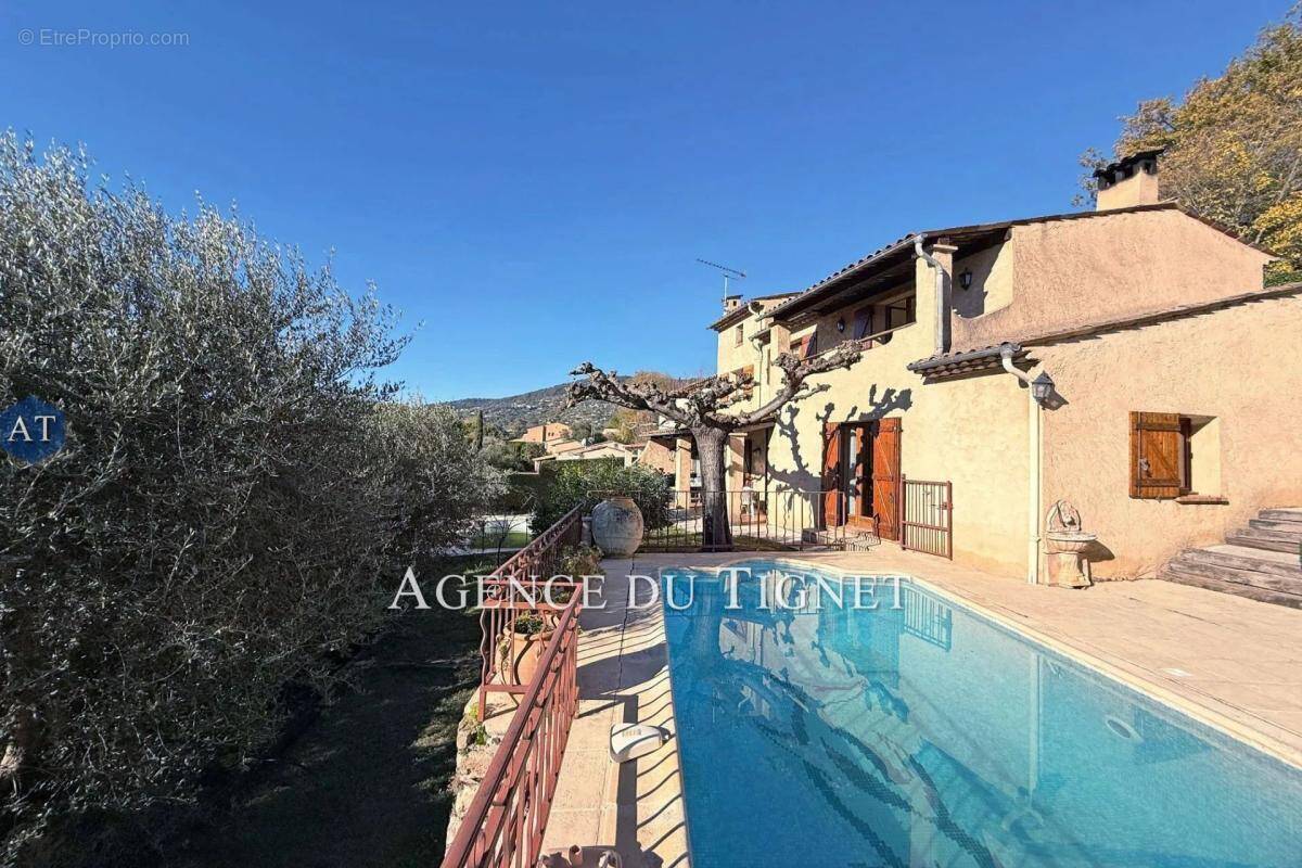 Maison à PEYMEINADE