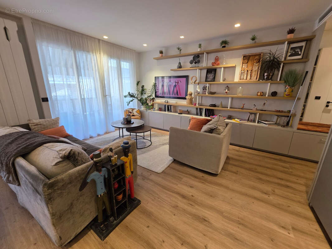 Appartement à BEAUSOLEIL