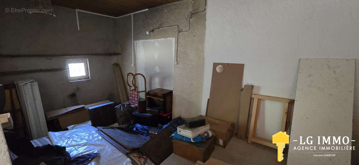 Maison Charentaise  - 141 m2, 2 chambres, dépendances - photo 22